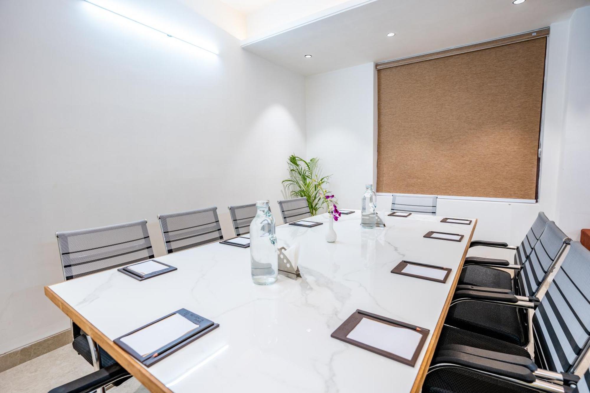 Regenta Place Raaj Agra, Tajganj آغْرا المظهر الخارجي الصورة