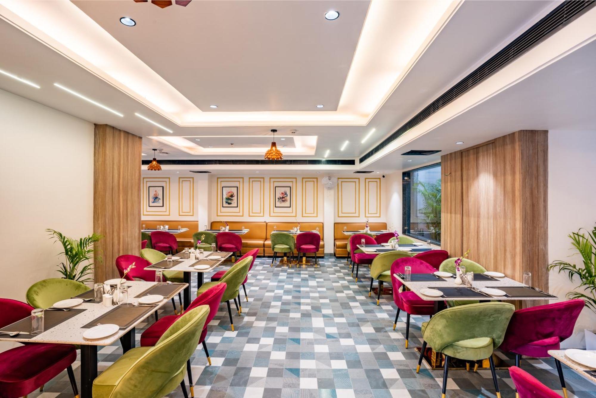 Regenta Place Raaj Agra, Tajganj آغْرا المظهر الخارجي الصورة