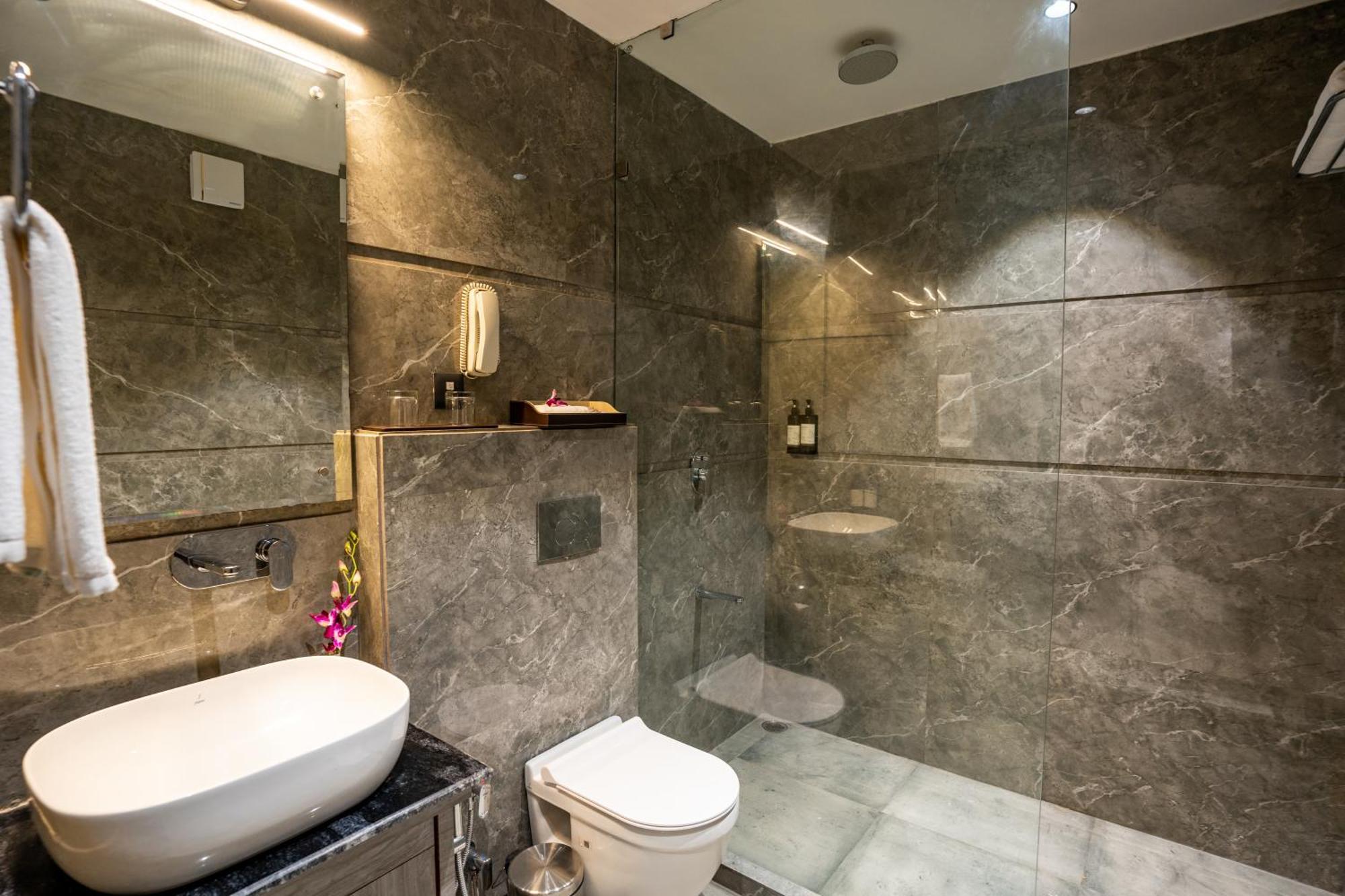 Regenta Place Raaj Agra, Tajganj آغْرا المظهر الخارجي الصورة