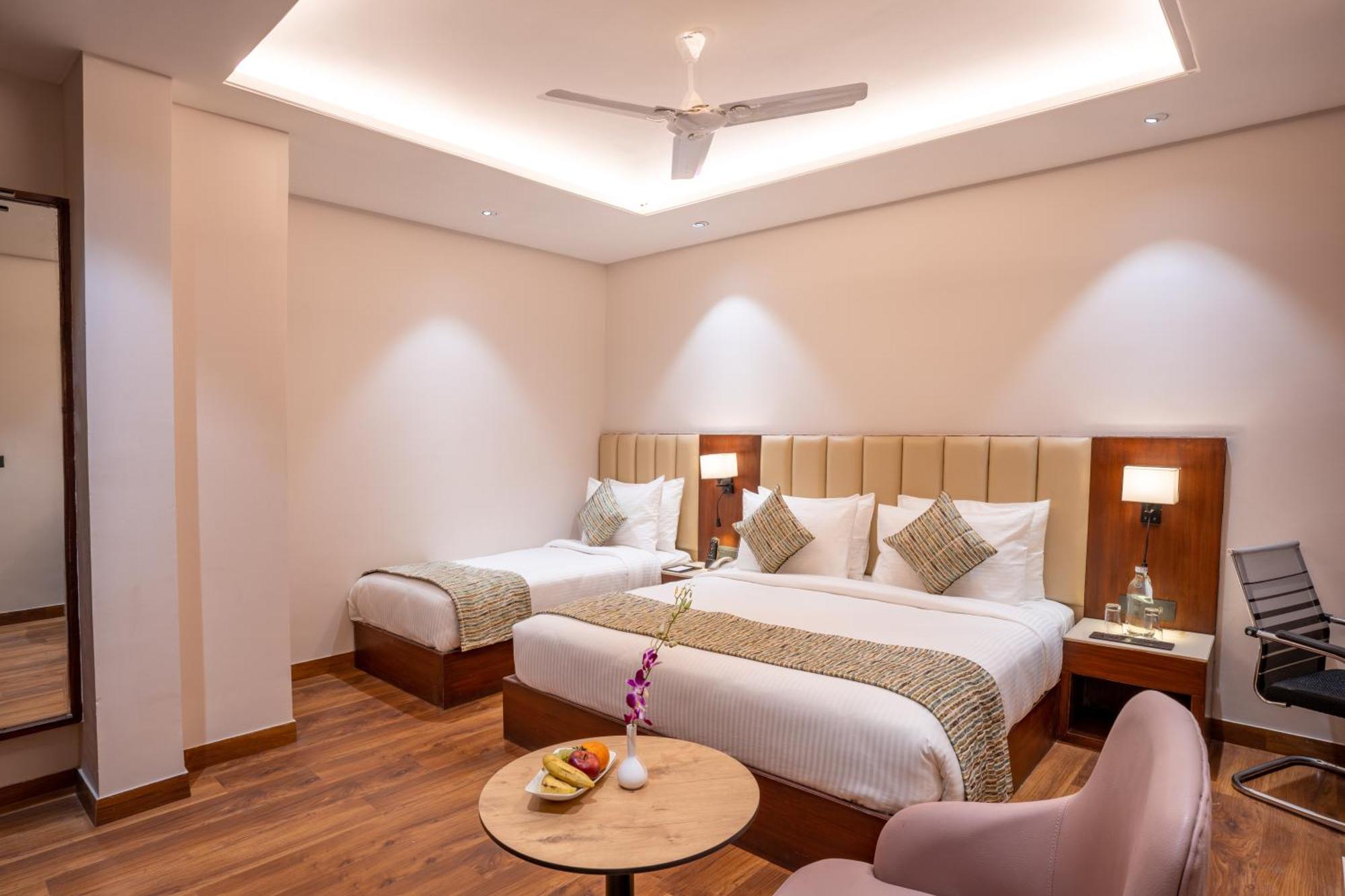 Regenta Place Raaj Agra, Tajganj آغْرا المظهر الخارجي الصورة