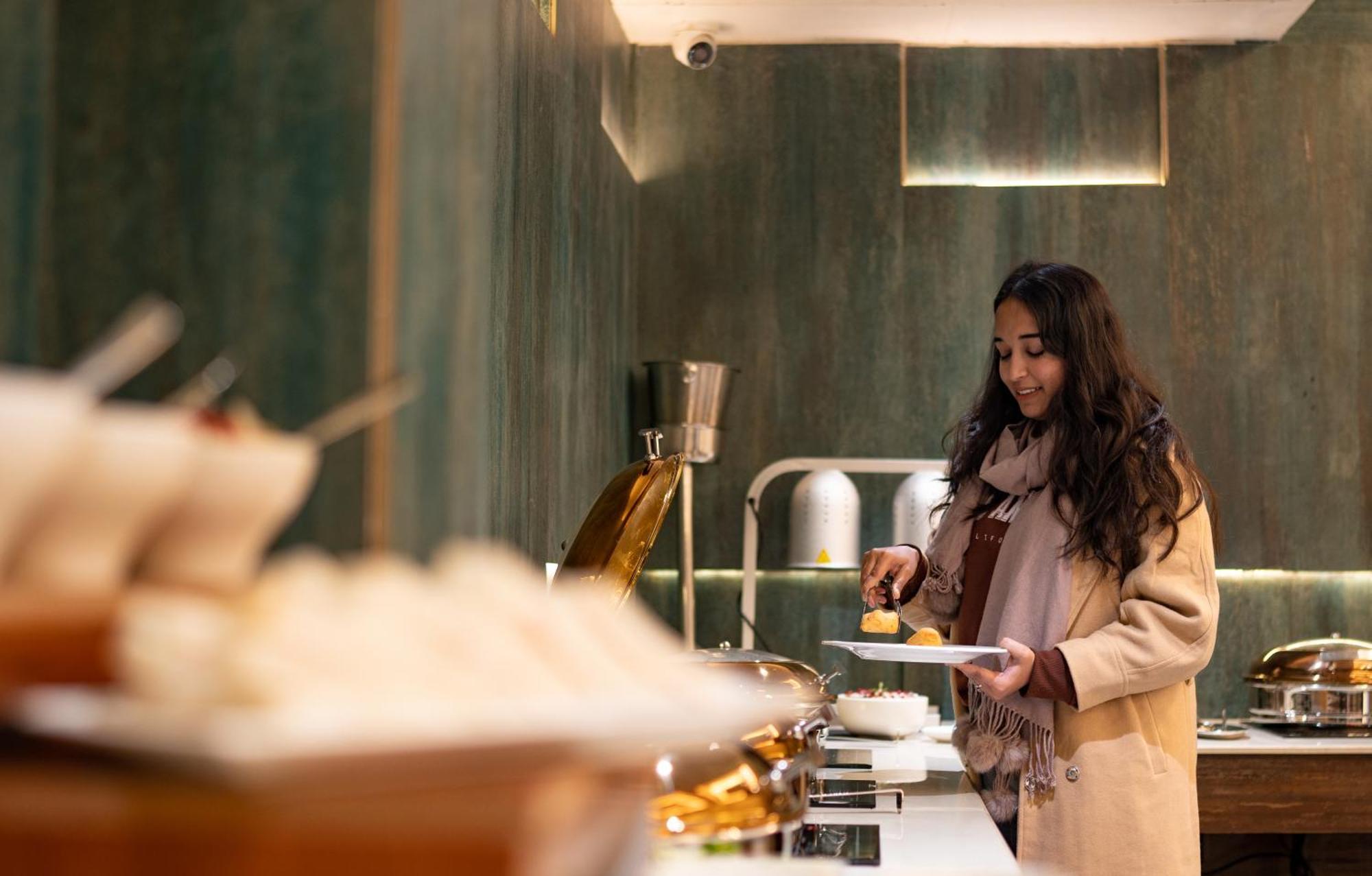 Regenta Place Raaj Agra, Tajganj آغْرا المظهر الخارجي الصورة
